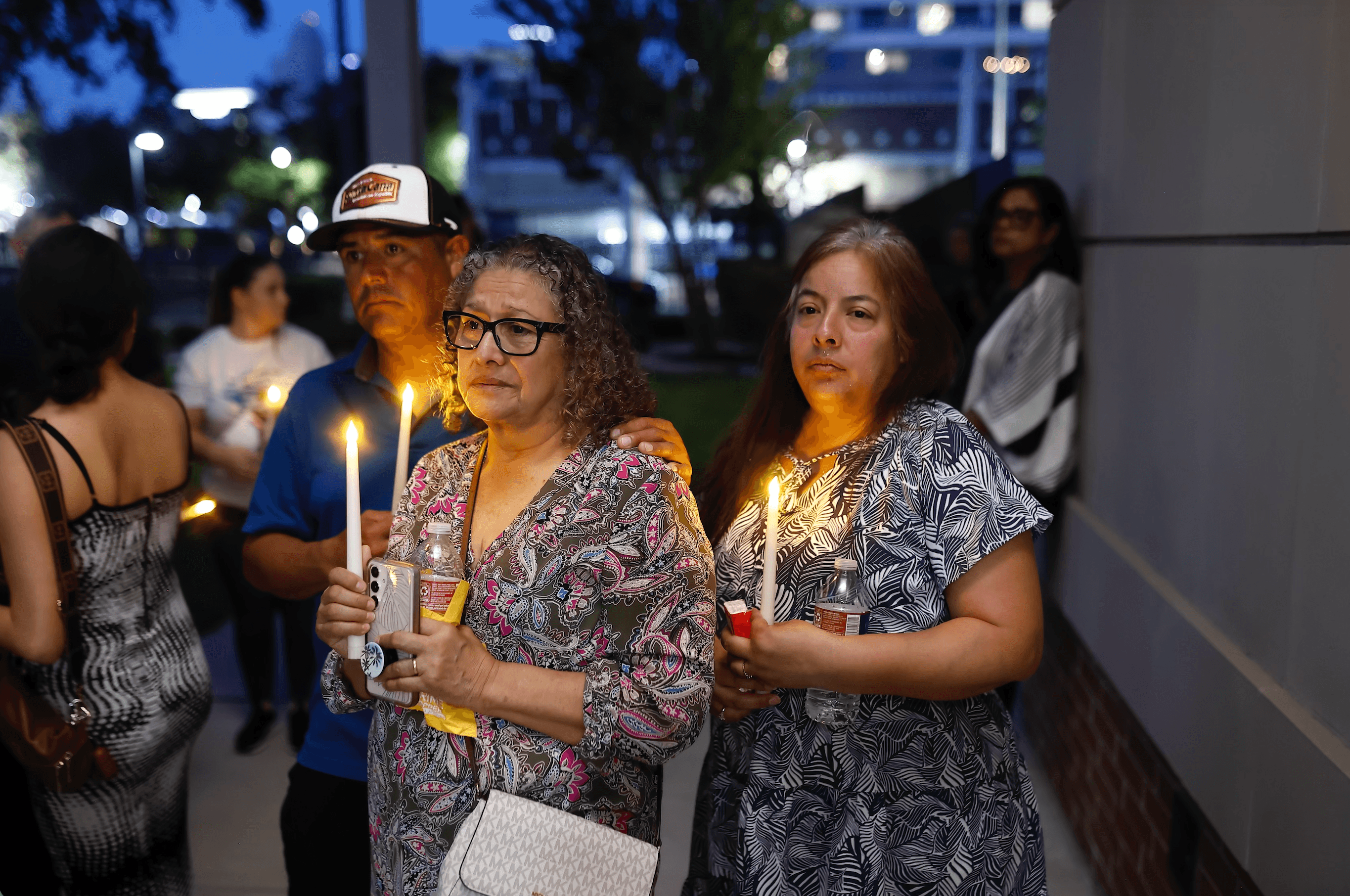 Reliable Information, Trusted Connections